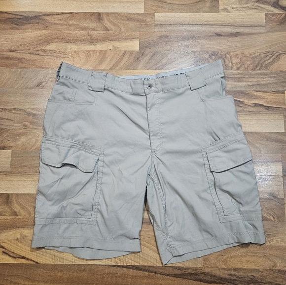 Duluth Trading Flex Dry On The Fly Cargo Shorts 44 Relaxed Fit 11" Inseam - Picture 1 of 8